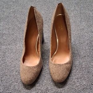 Coach Women's Tan Heels